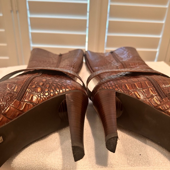 Gianni Bini Brown Leather Crocodile Boots - Picture 9 of 15